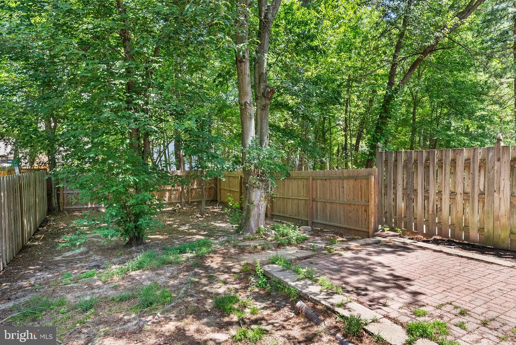 12 FAIRWAY COURT