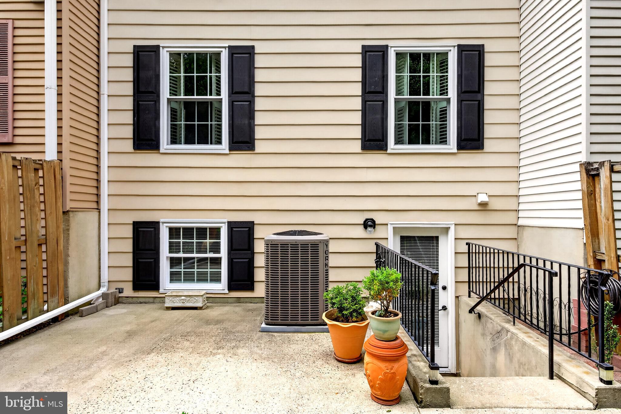77 DORCHESTER CIRCLE