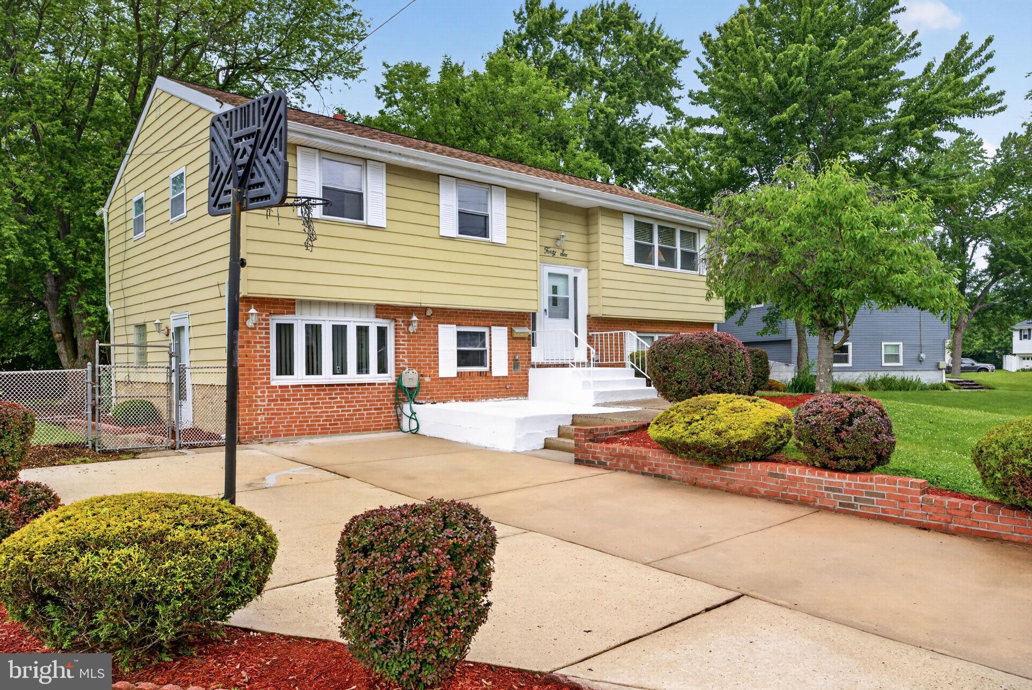 46 TRINITY AVENUE