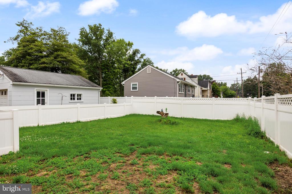 304 S FORKLANDING ROAD