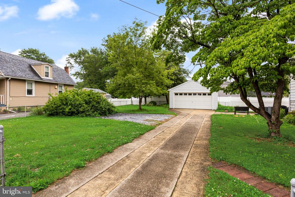 304 S FORKLANDING ROAD