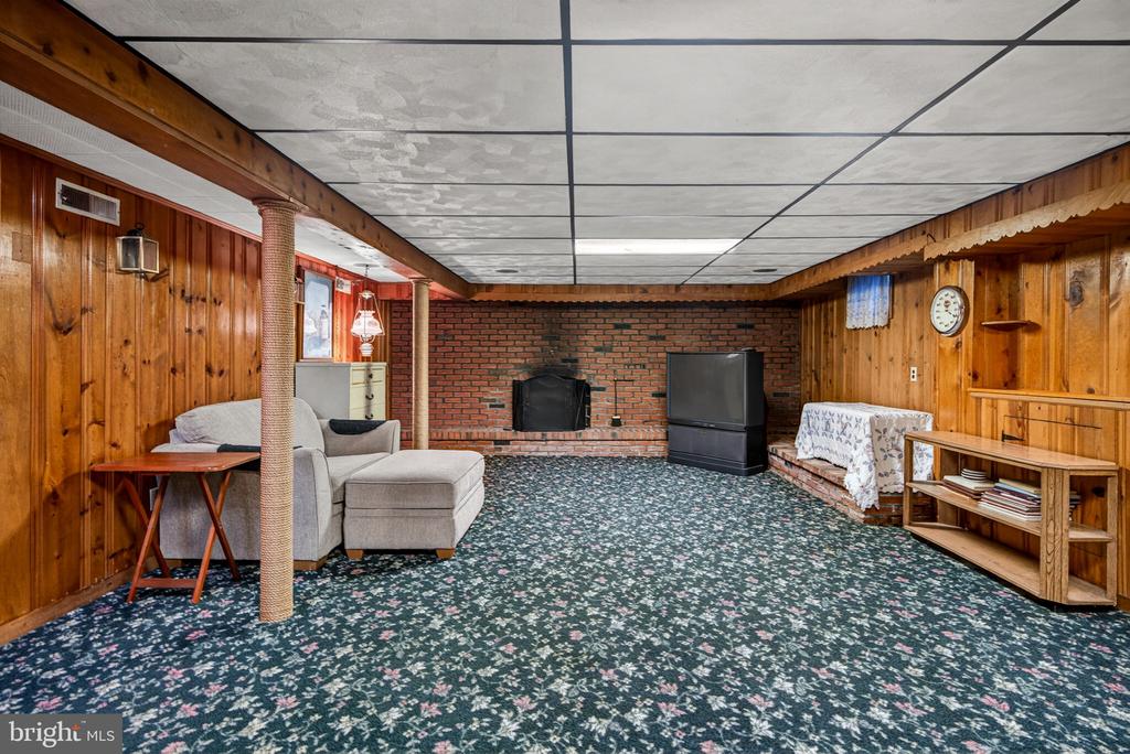 308 LILAC LANE
