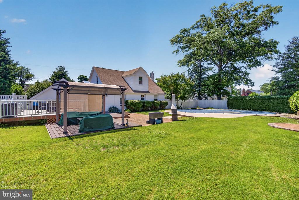 308 LILAC LANE