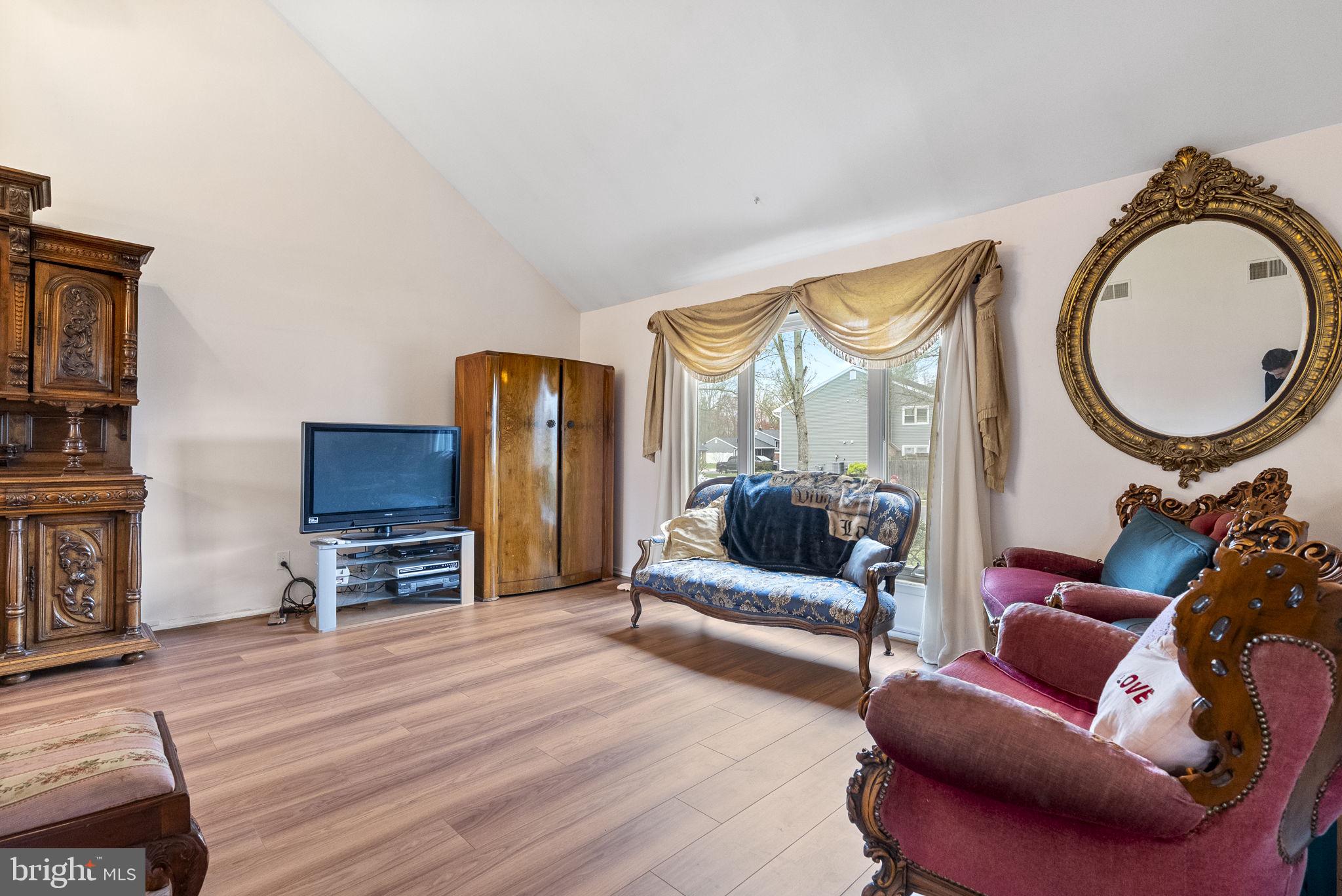 42 HORNSBY DRIVE