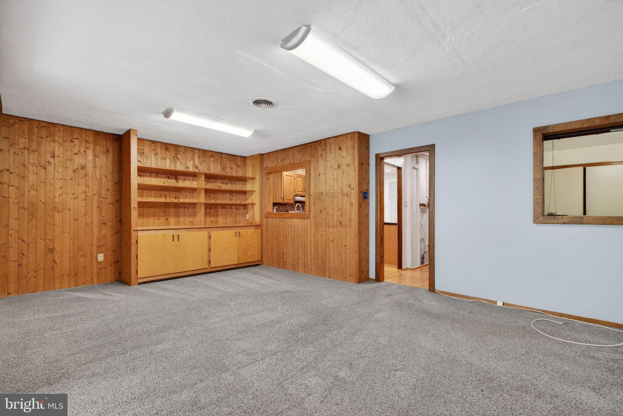 43 ABINGTON AVENUE