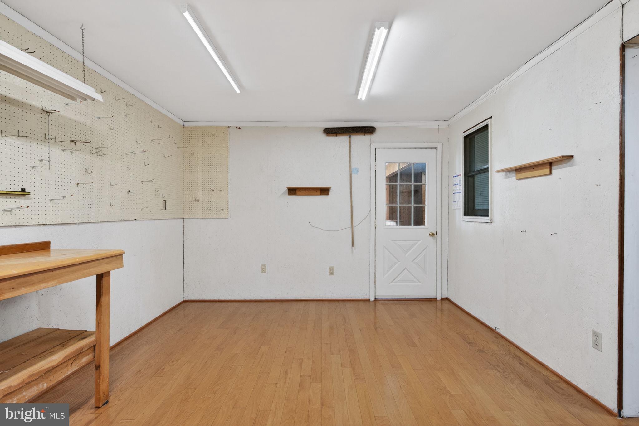 43 ABINGTON AVENUE