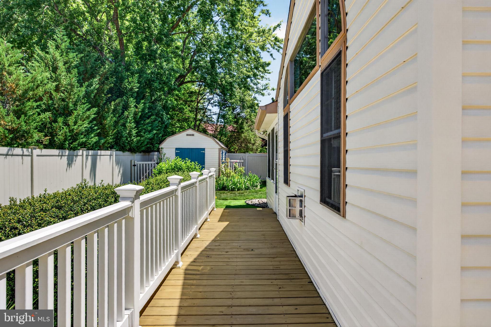 202 WELLINGTON DRIVE