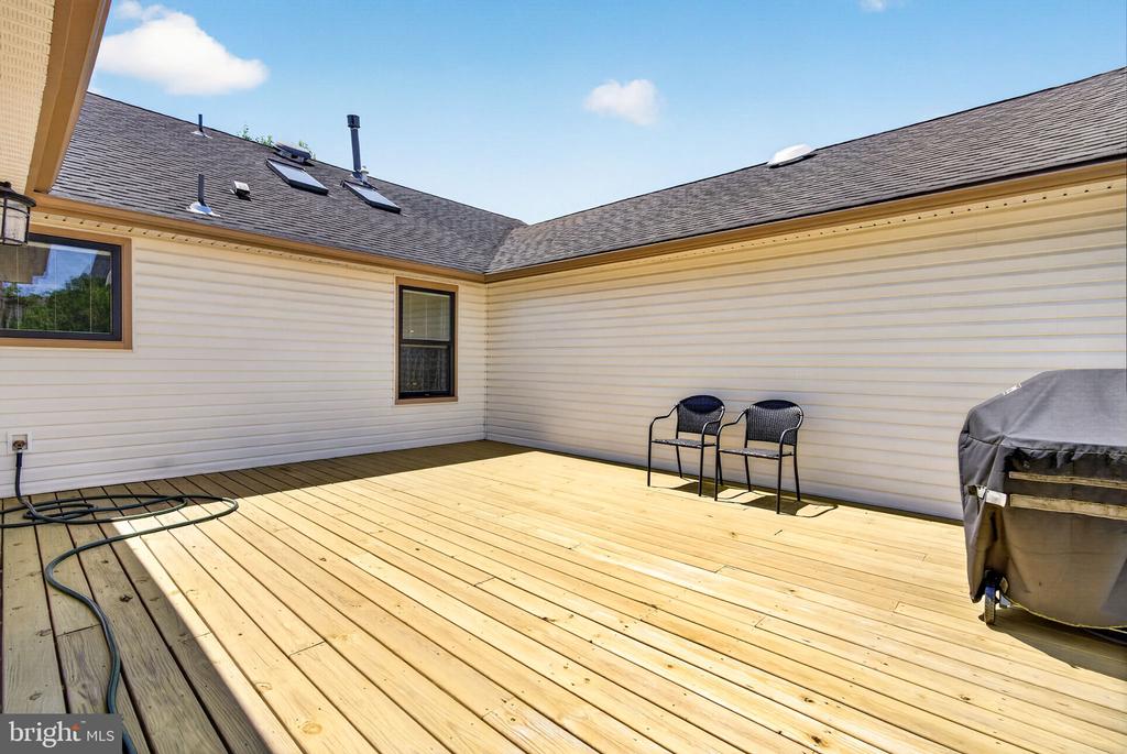 202 WELLINGTON DRIVE