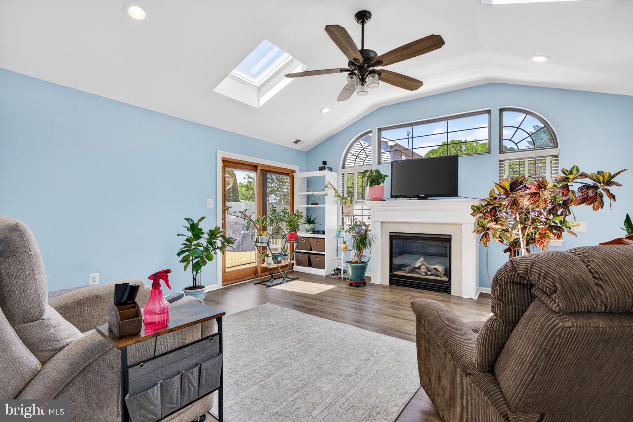 202 WELLINGTON DRIVE