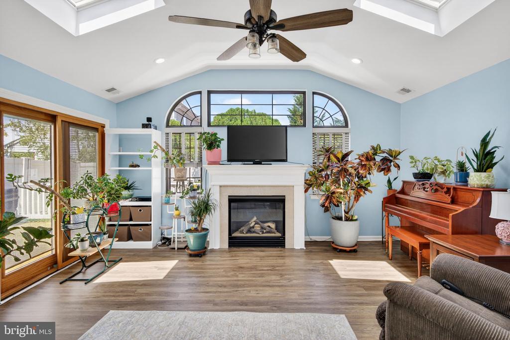 202 WELLINGTON DRIVE