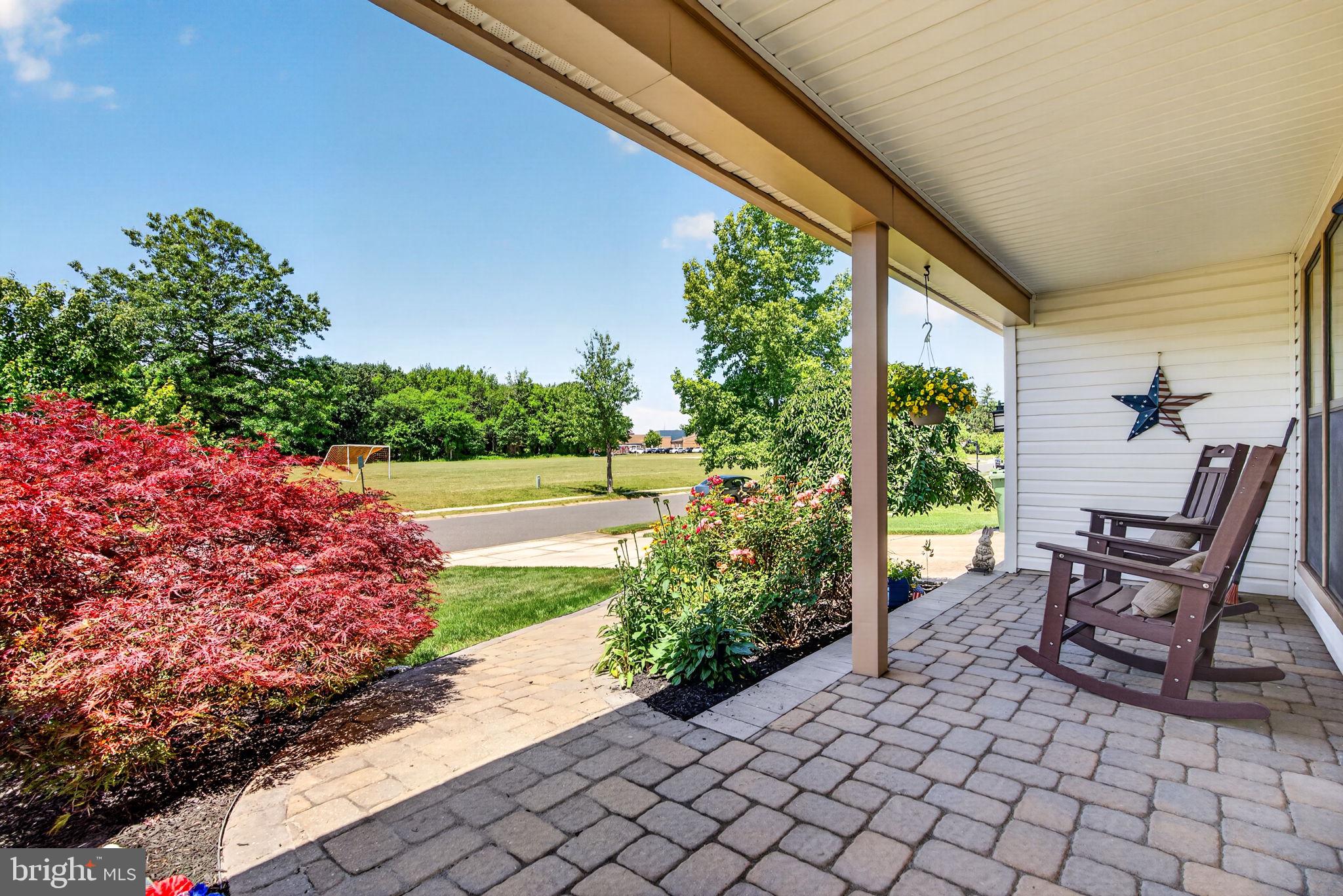202 WELLINGTON DRIVE