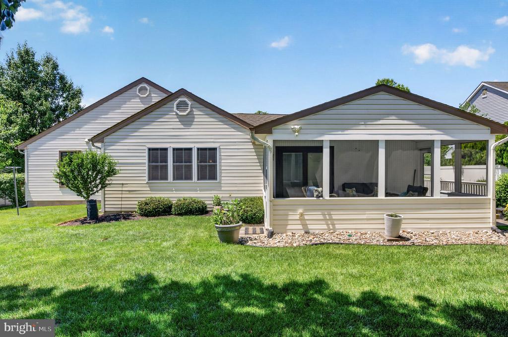 202 WELLINGTON DRIVE