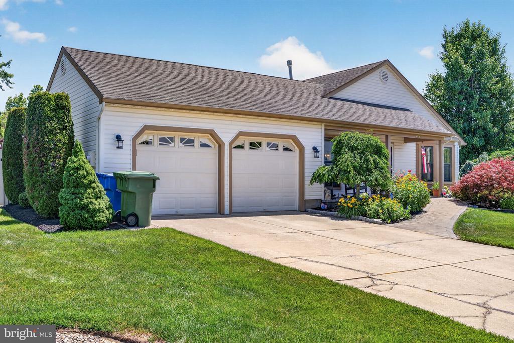 202 WELLINGTON DRIVE