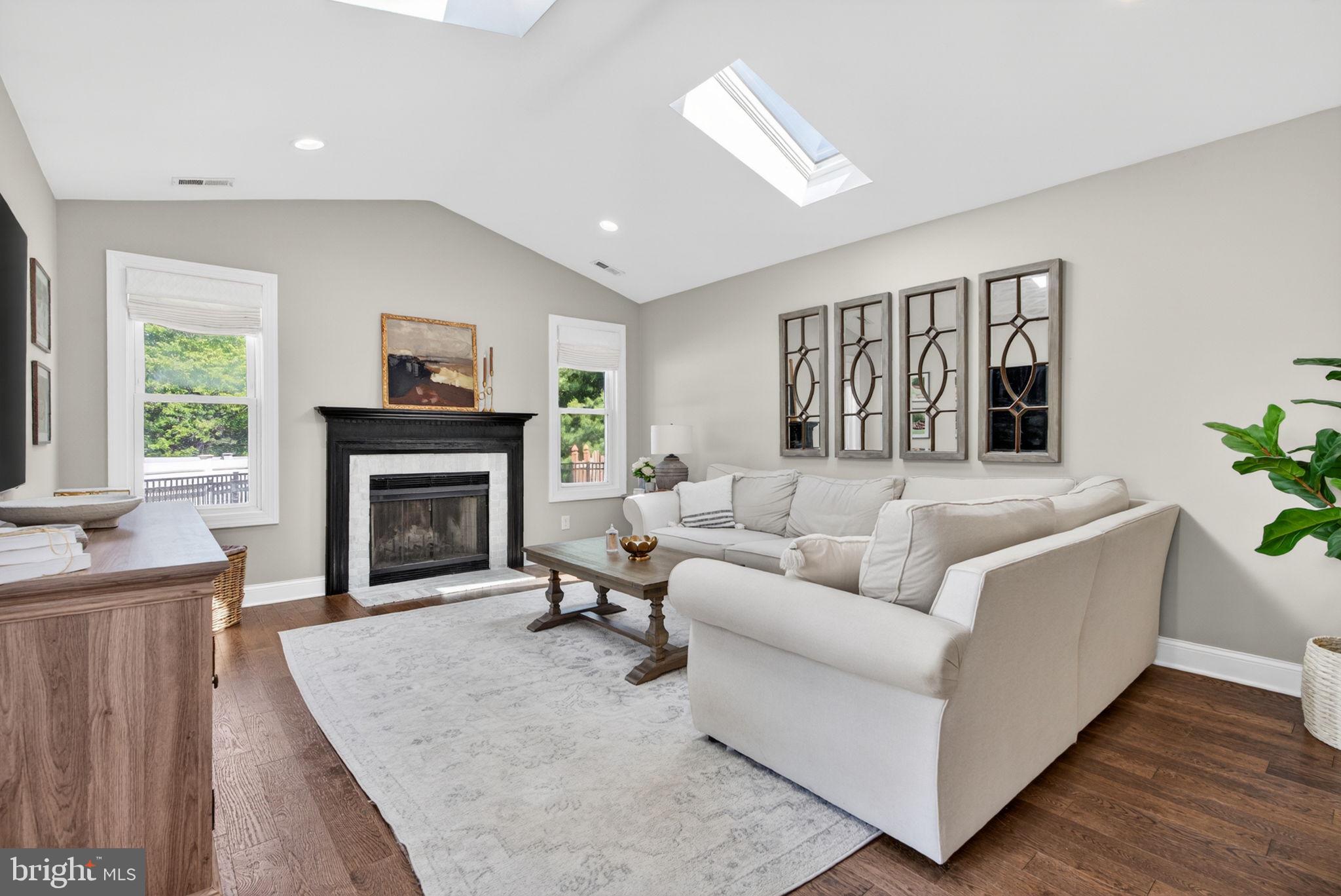 1 HASTINGS COURT