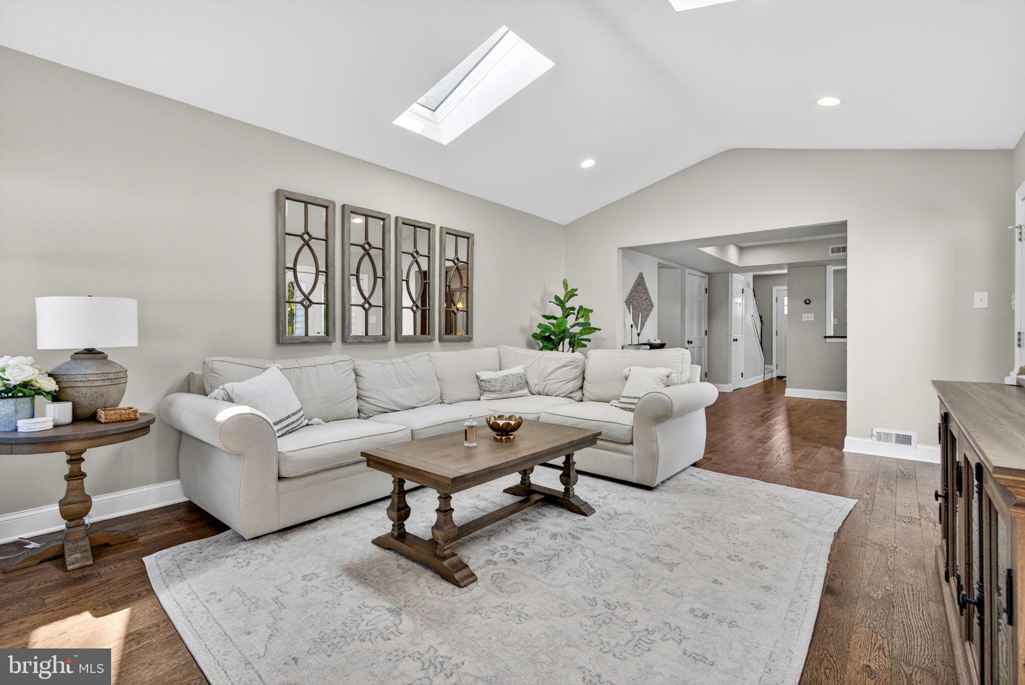 1 HASTINGS COURT