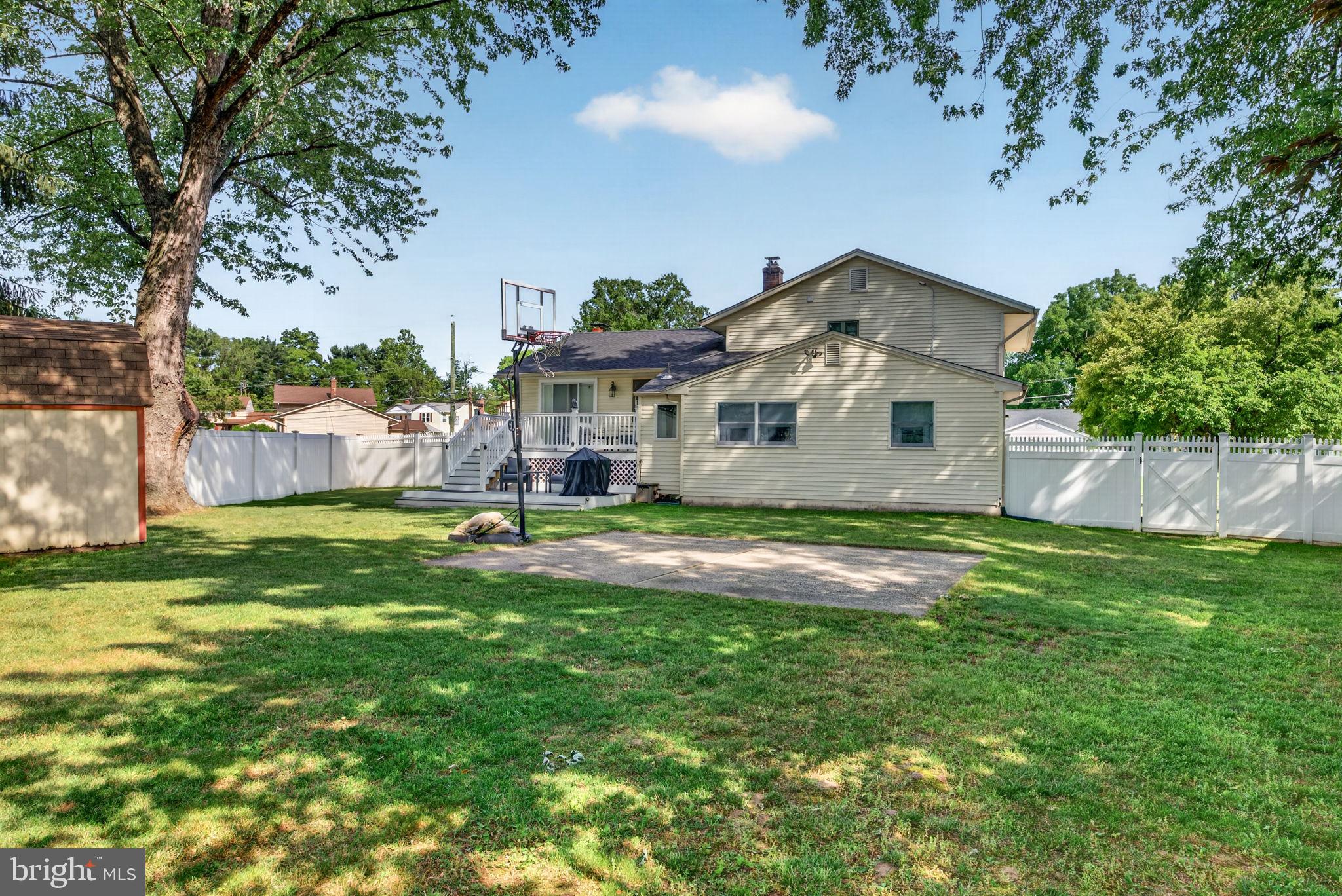 19 CHARTER OAK LANE