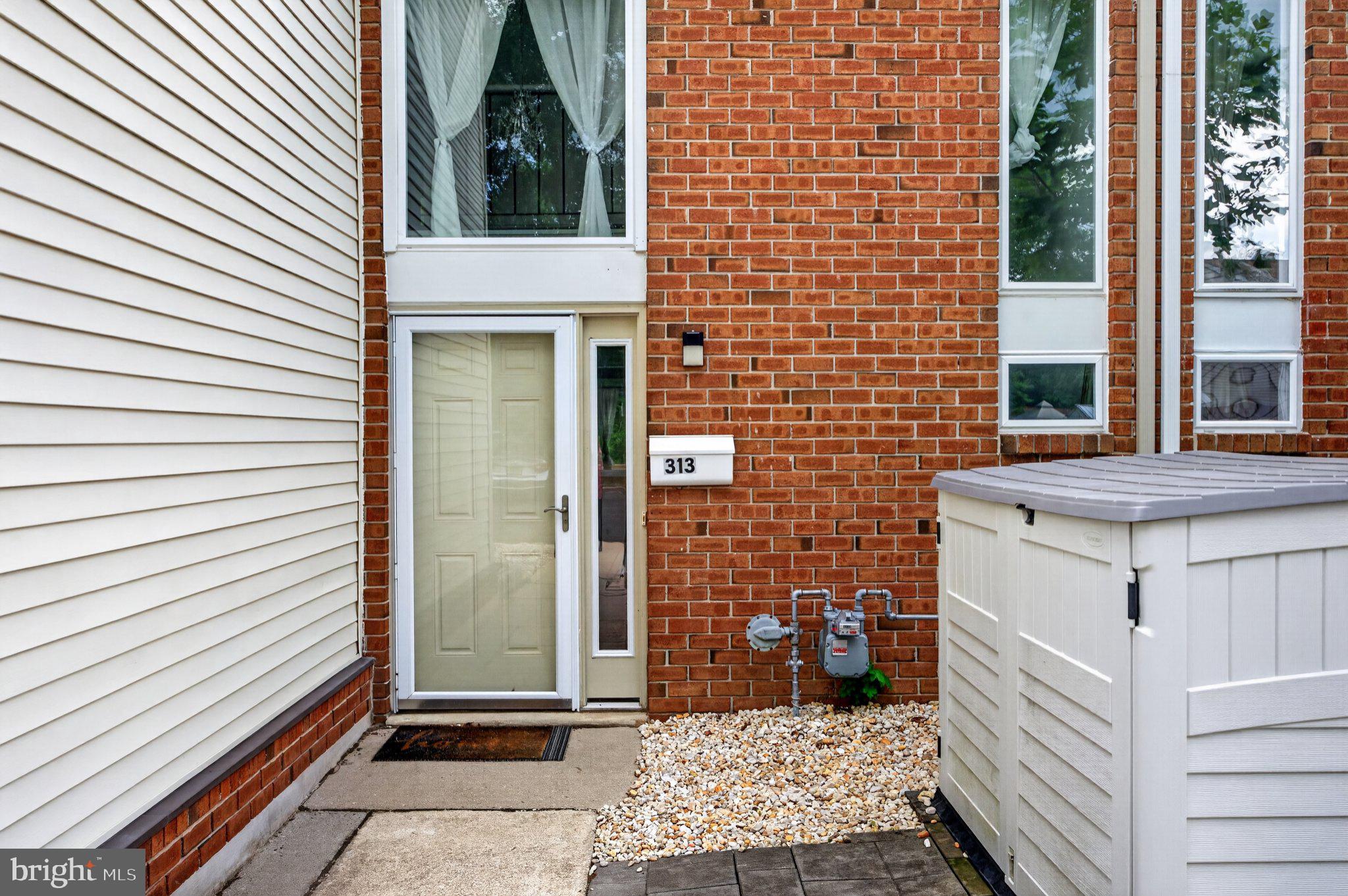 313 BARTON BOULEVARD