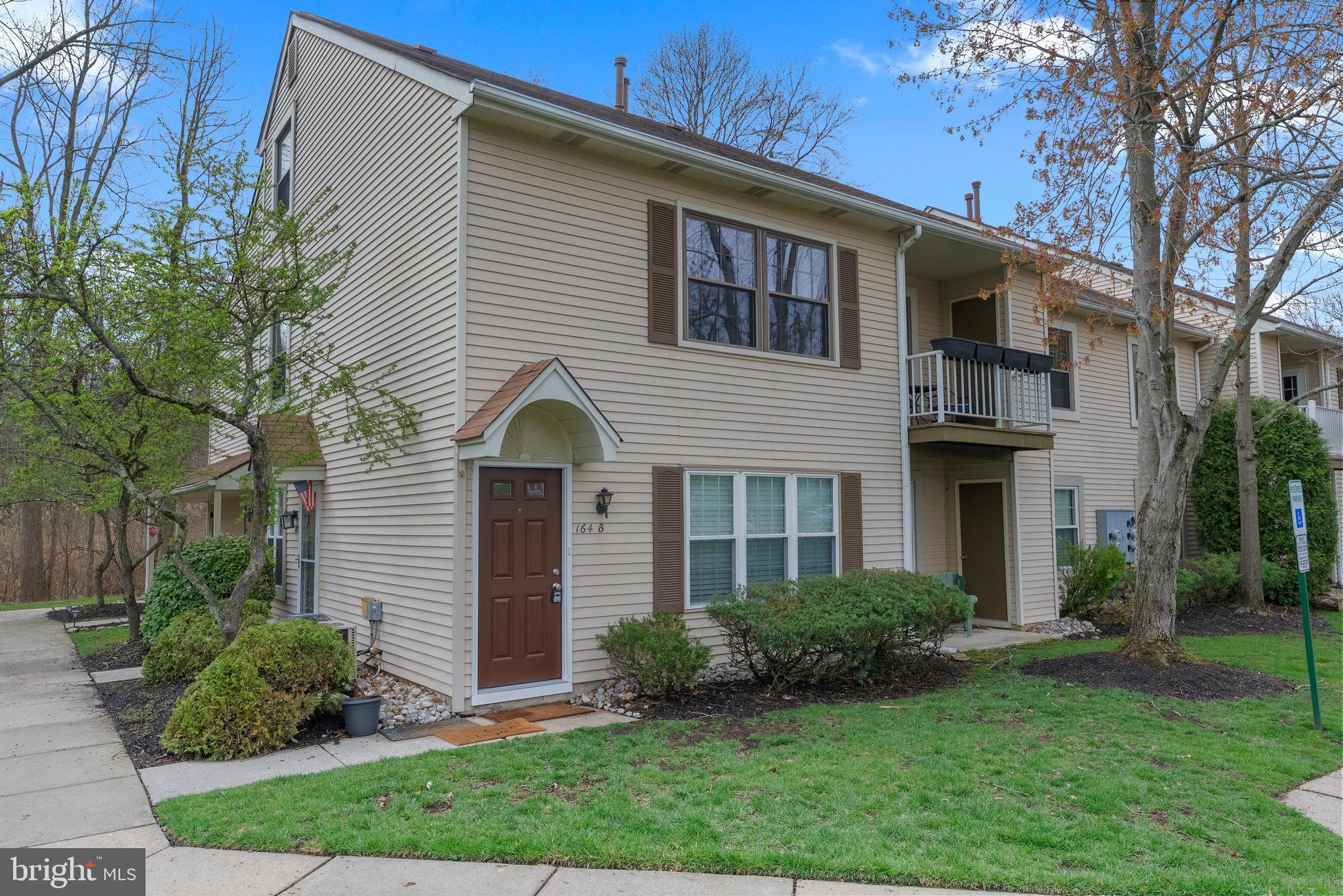164 BRADFORD COURT B