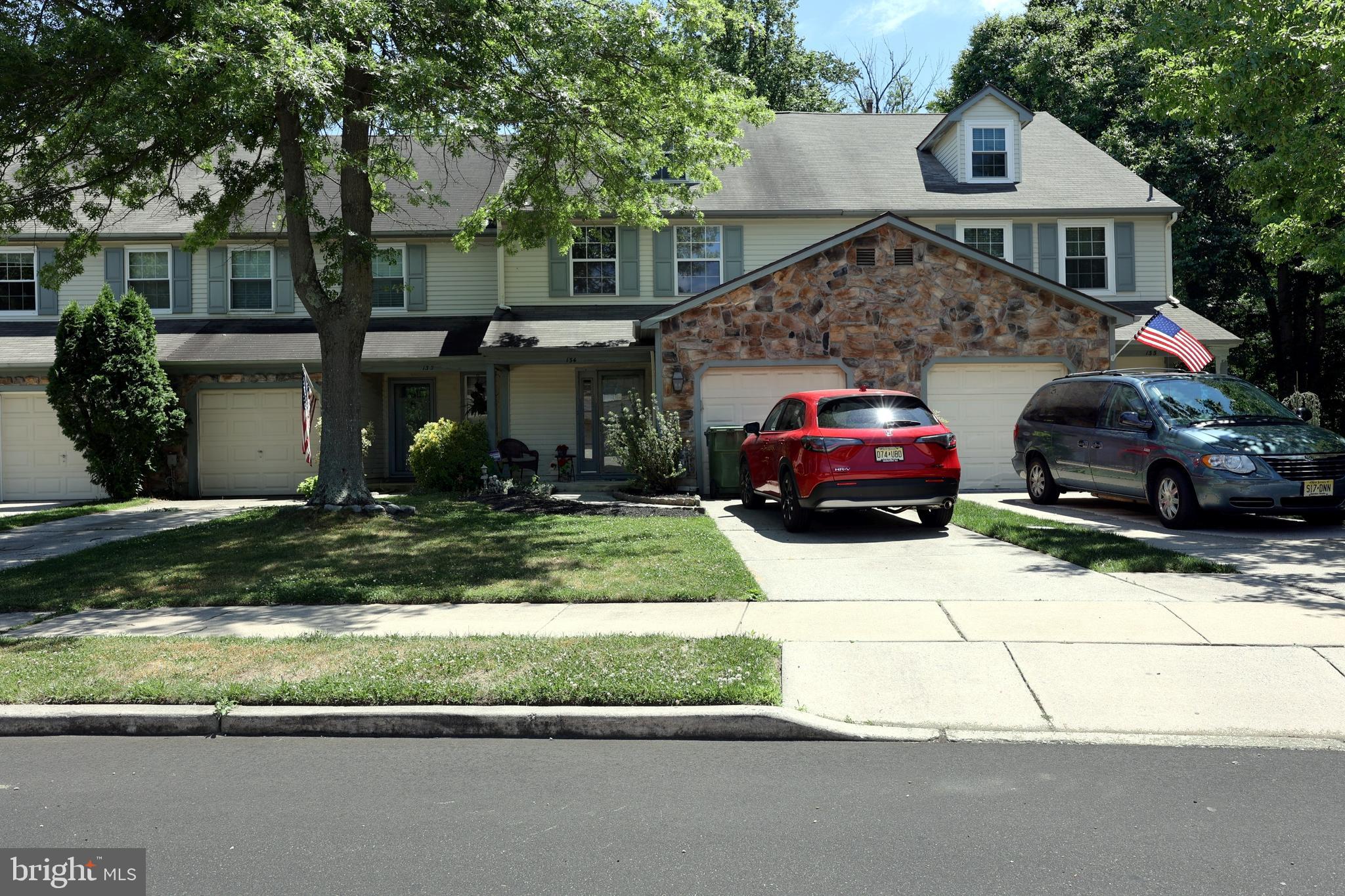 134 LAMPLIGHTER COURT