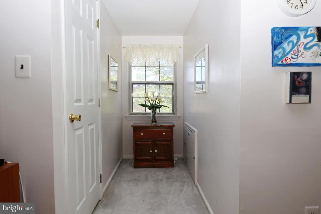 134 LAMPLIGHTER COURT
