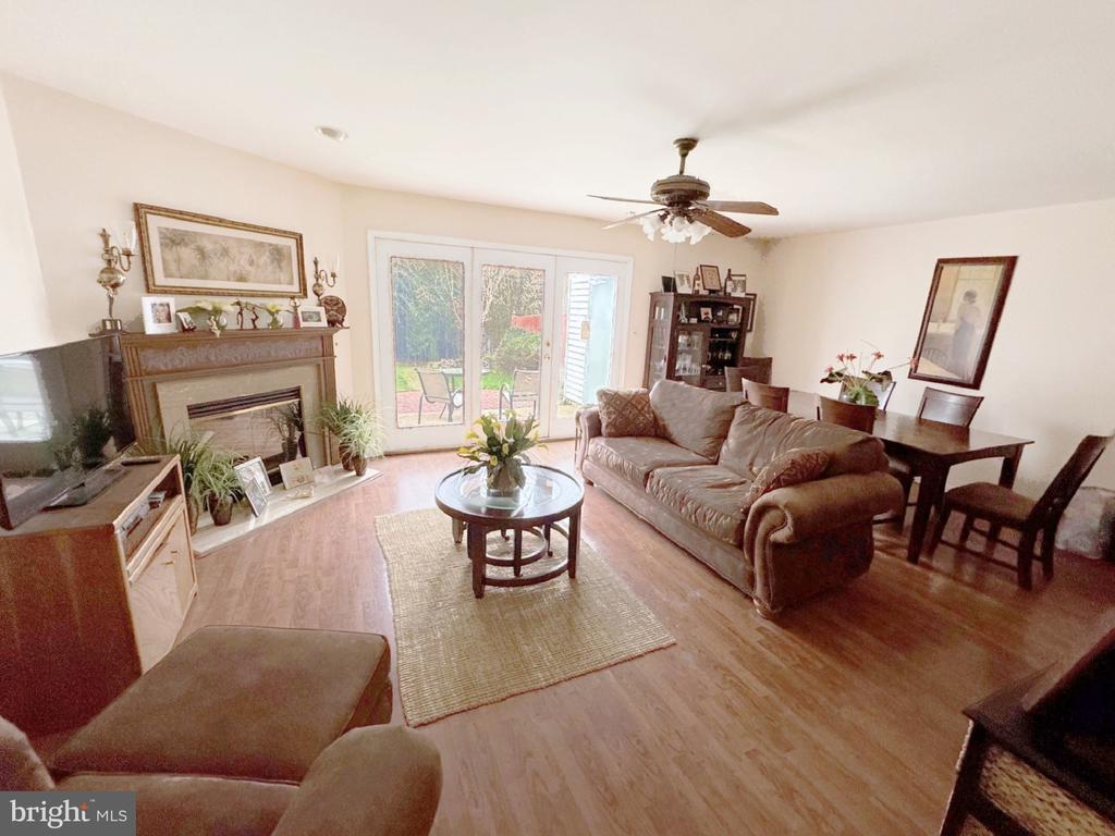134 LAMPLIGHTER COURT