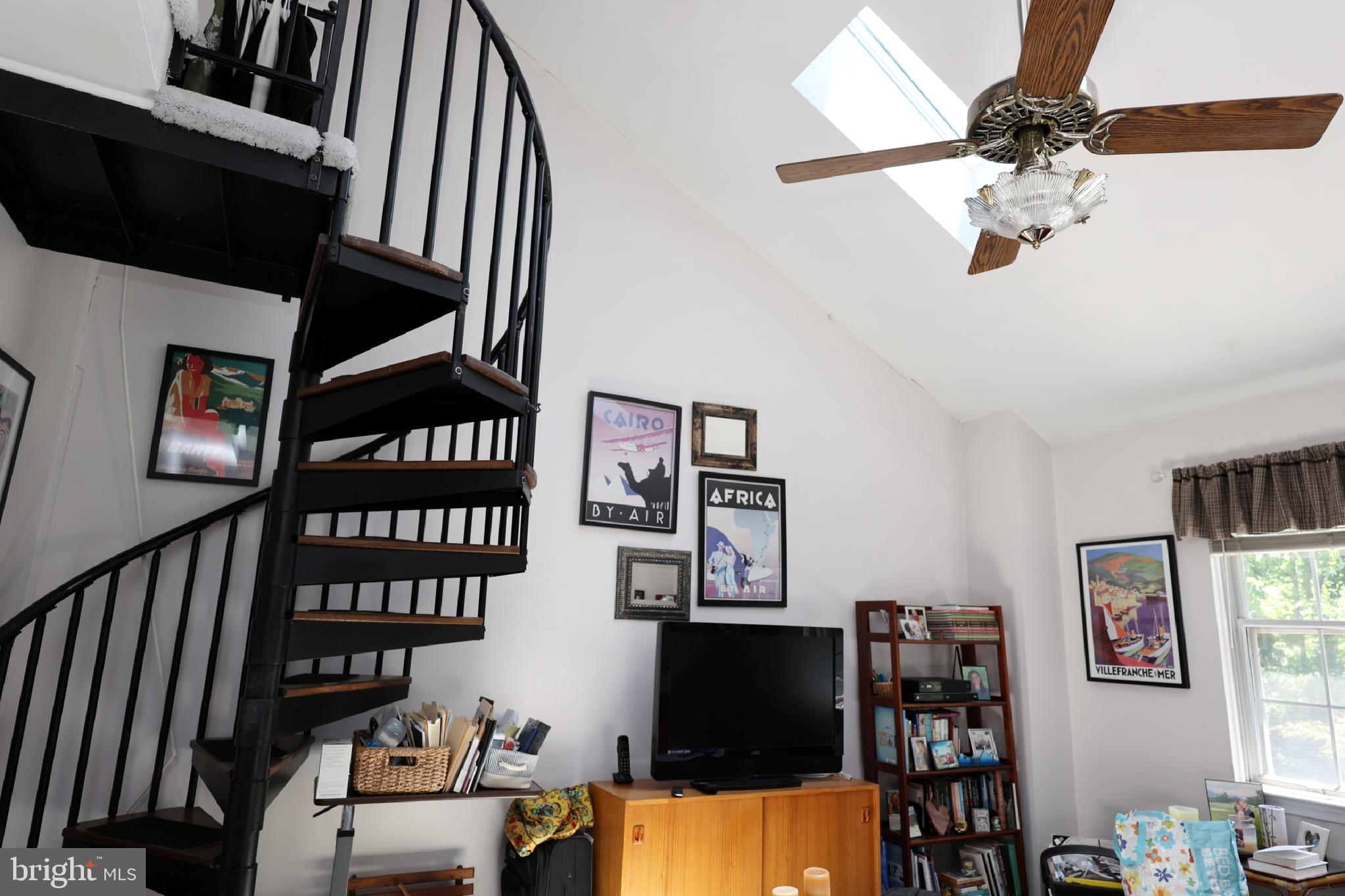 134 LAMPLIGHTER COURT