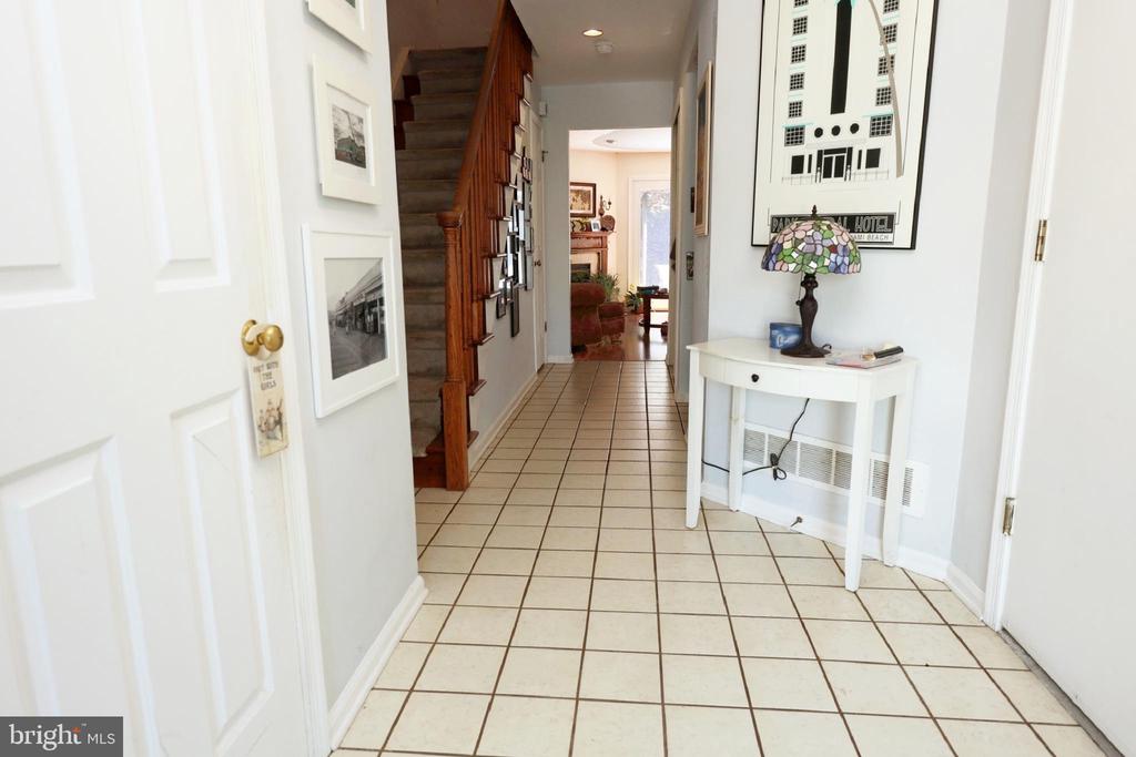 134 LAMPLIGHTER COURT