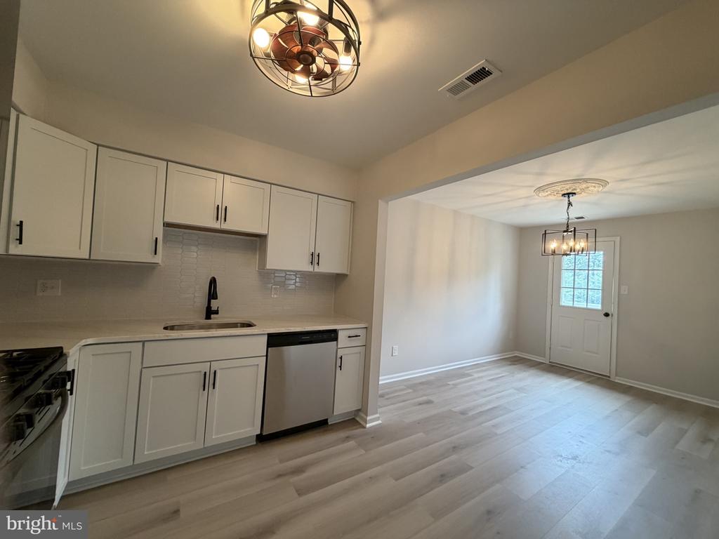 728 WESTFIELD DRIVE