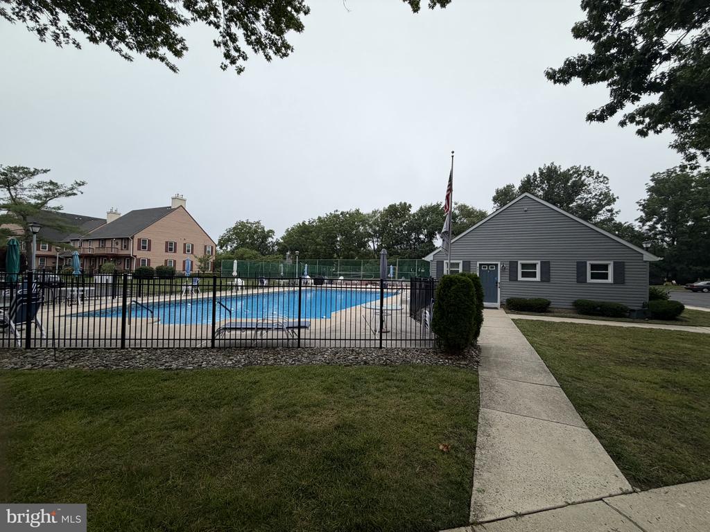 728 WESTFIELD DRIVE