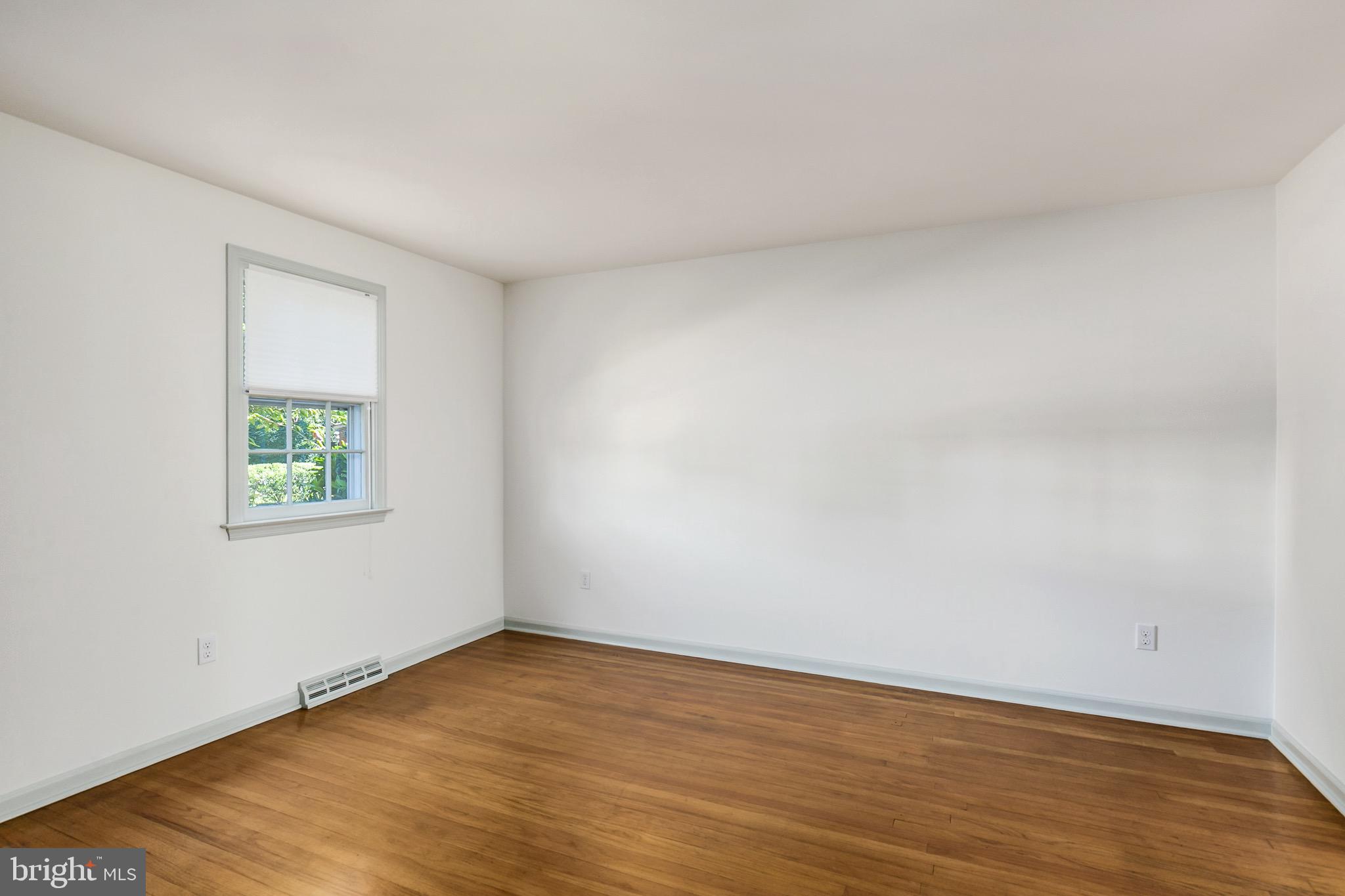 139 E 3RD STREET