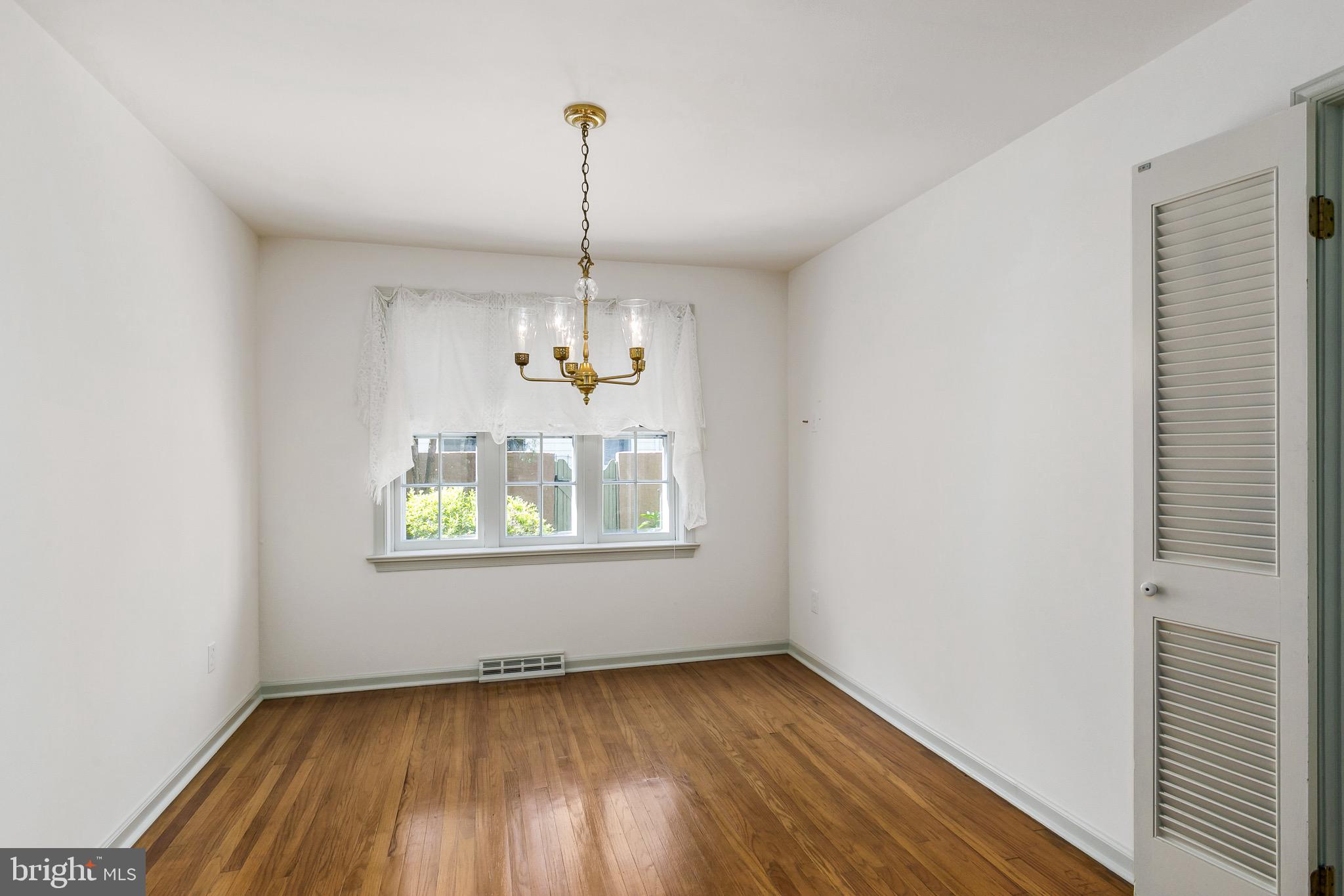 139 E 3RD STREET