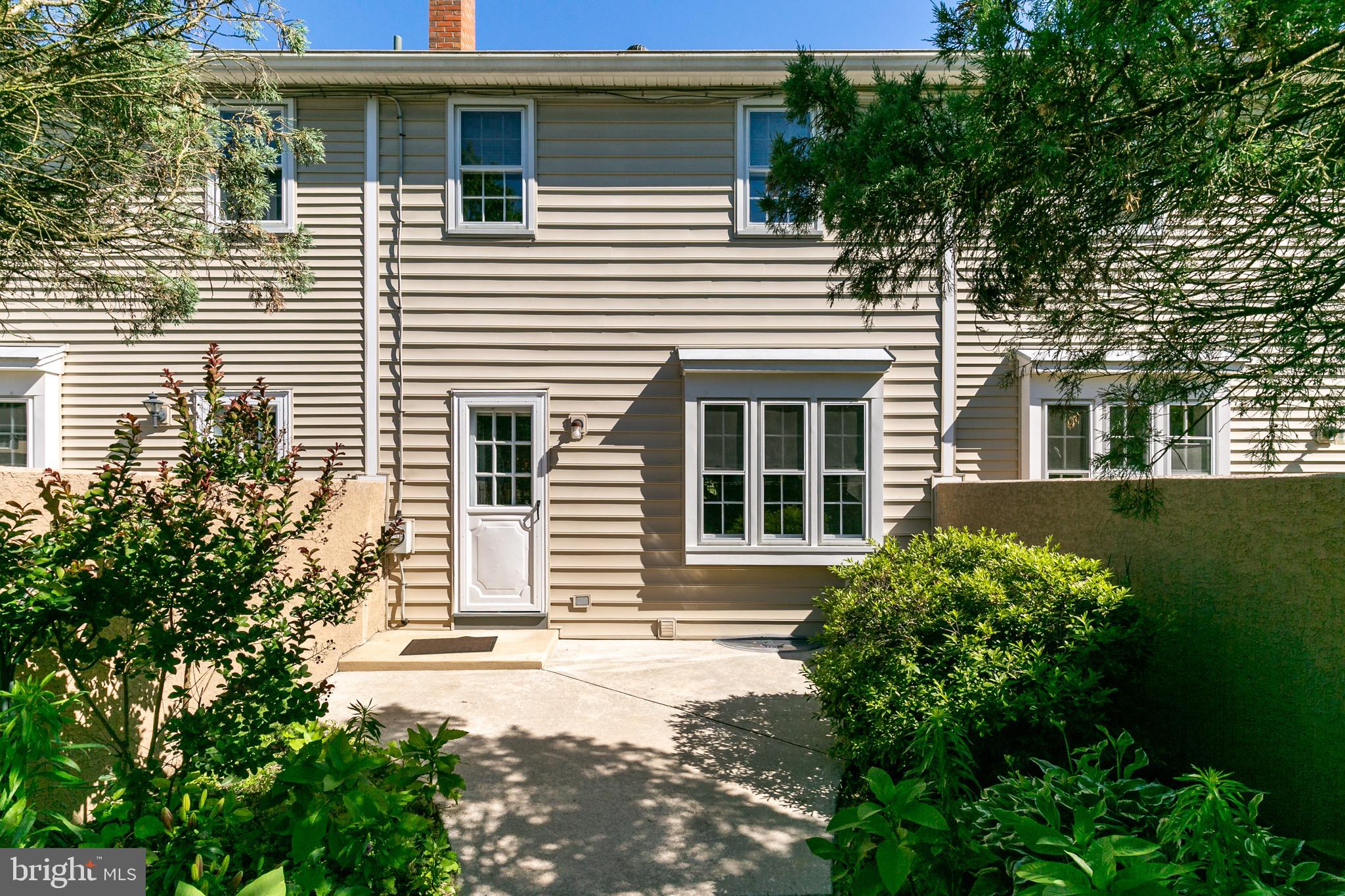 139 E 3RD STREET