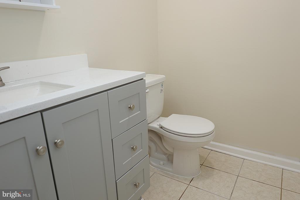 1023 JARDIN COURT