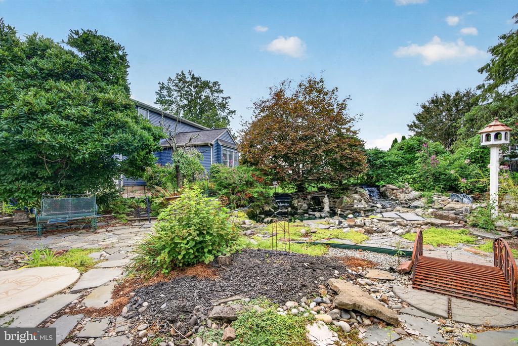 25 BRIGHTON DRIVE