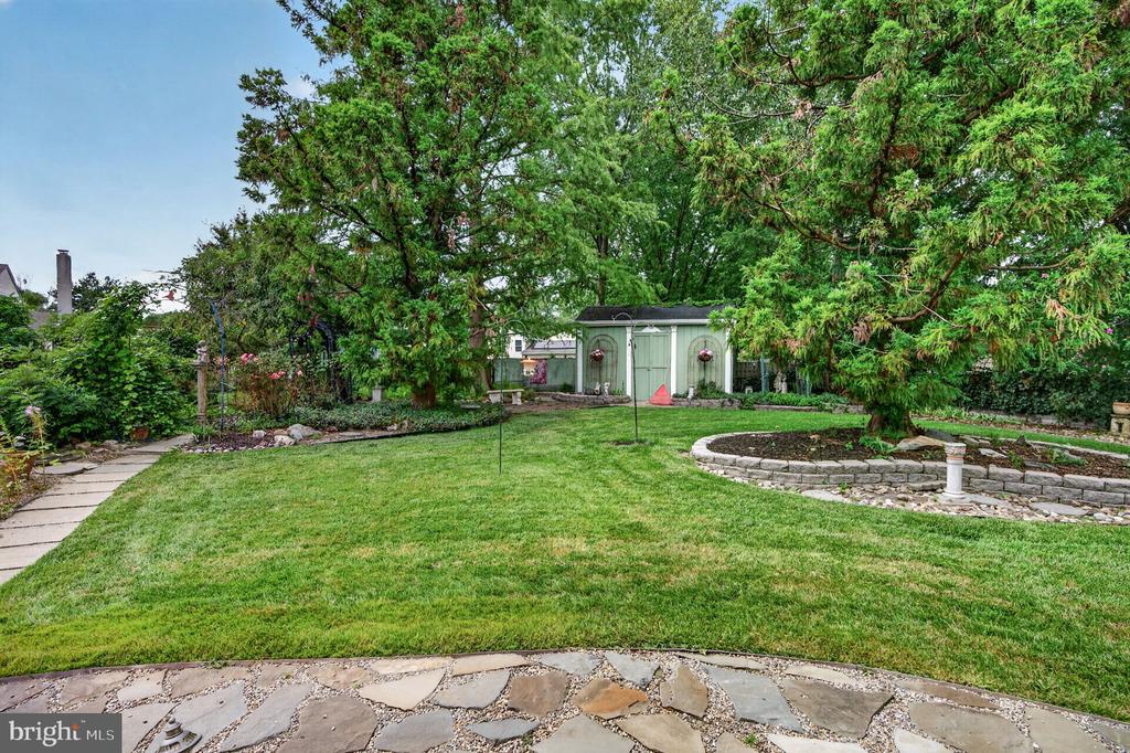 25 BRIGHTON DRIVE
