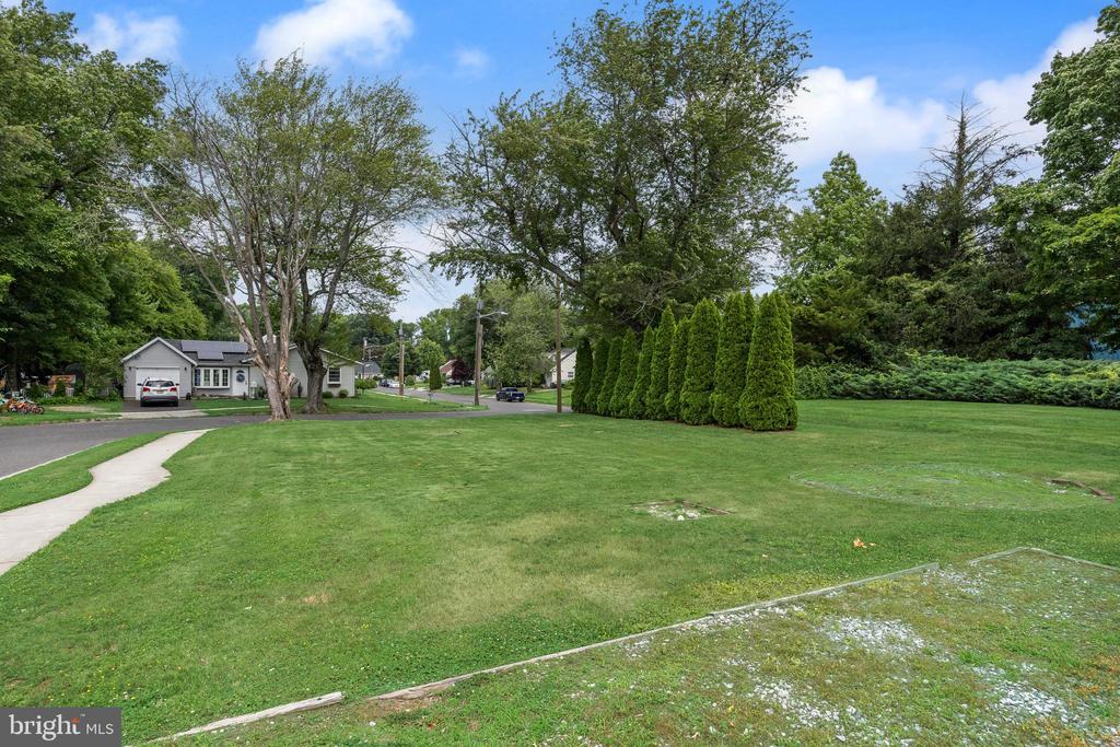 23 W MILL ROAD