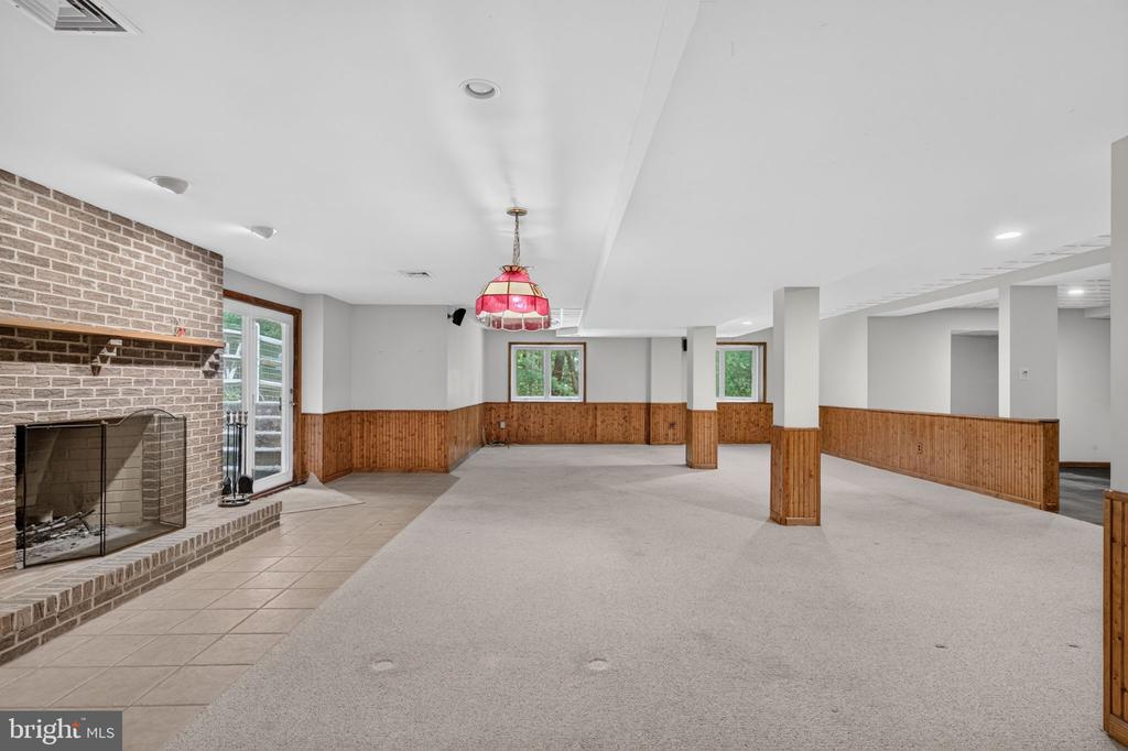 206 BRADDOCK MILL ROAD