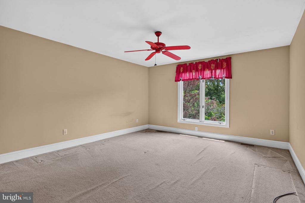 206 BRADDOCK MILL ROAD