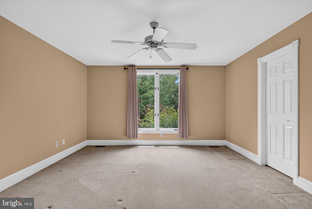 206 BRADDOCK MILL ROAD