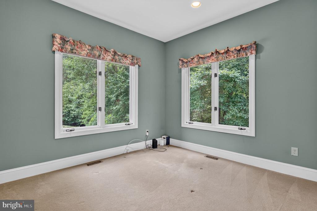 206 BRADDOCK MILL ROAD