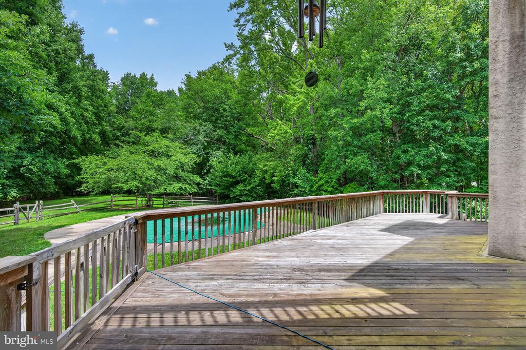 206 BRADDOCK MILL ROAD