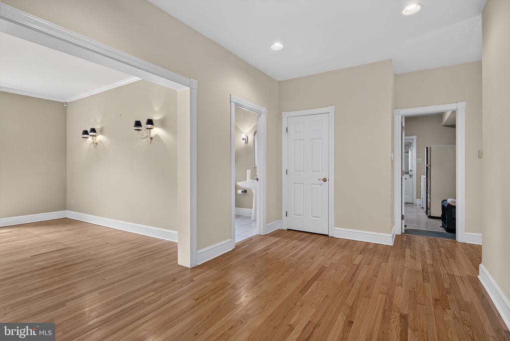 206 BRADDOCK MILL ROAD