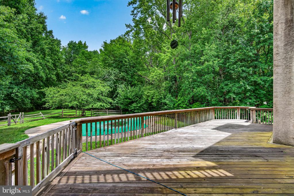 206 BRADDOCK MILL ROAD