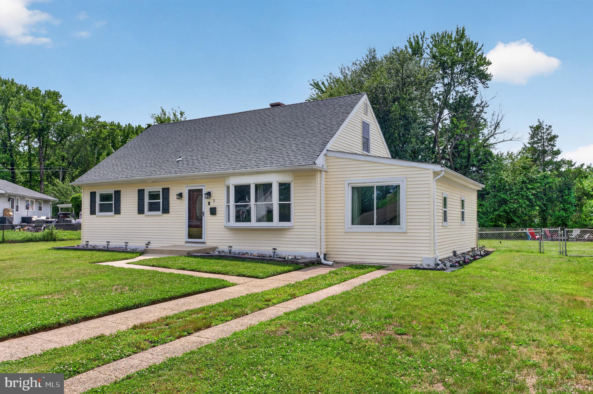3 WALDEN ROAD