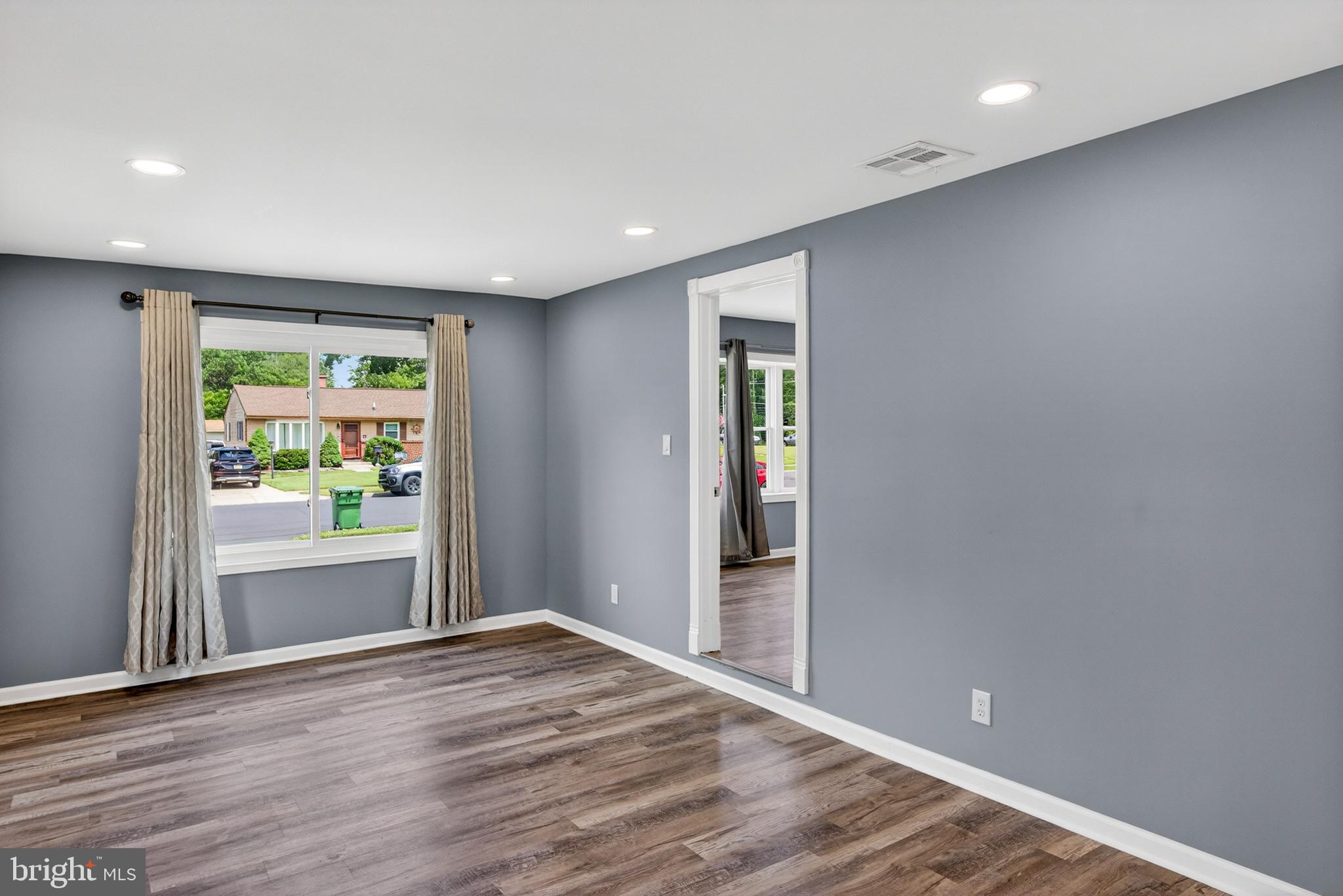 3 WALDEN ROAD