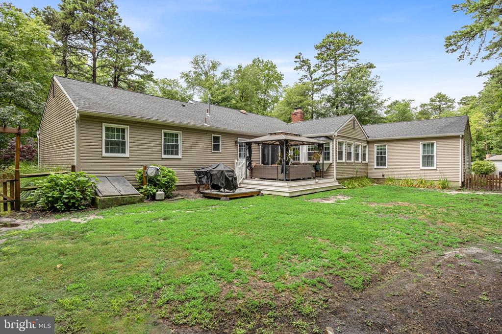 18 SHERWOOD DRIVE