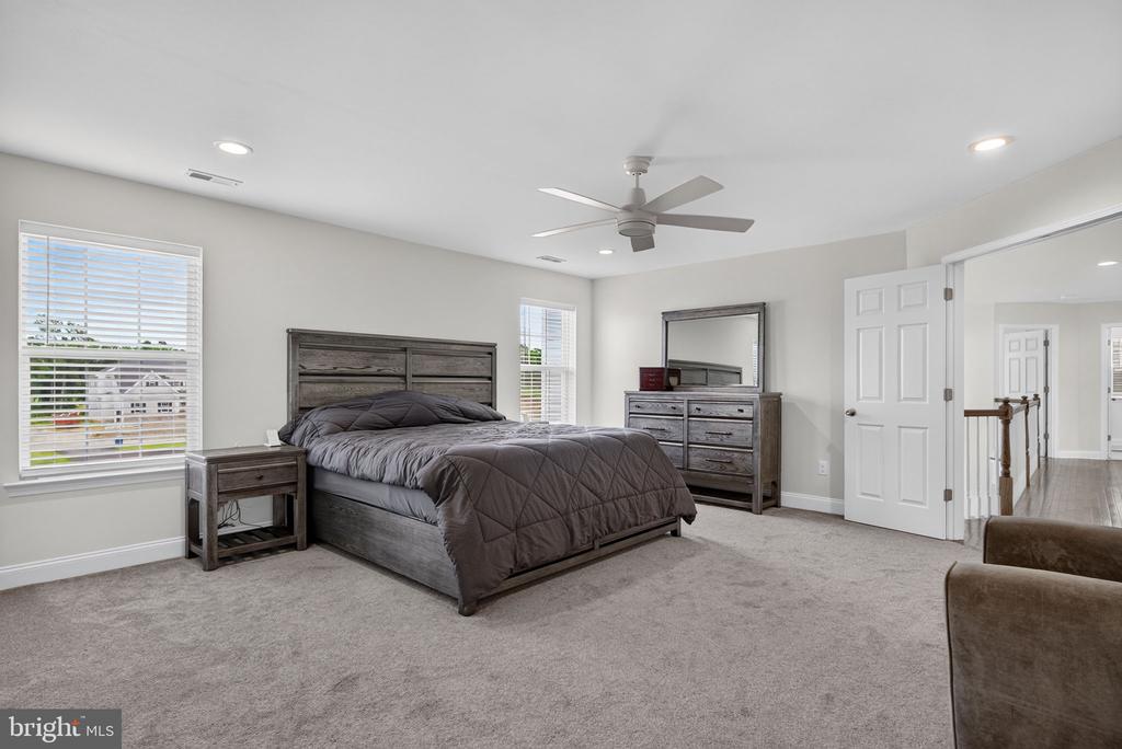 4 CHARLOTTE COURT