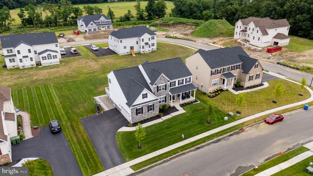 4 CHARLOTTE COURT