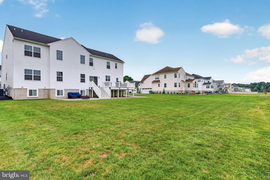 4 CHARLOTTE COURT