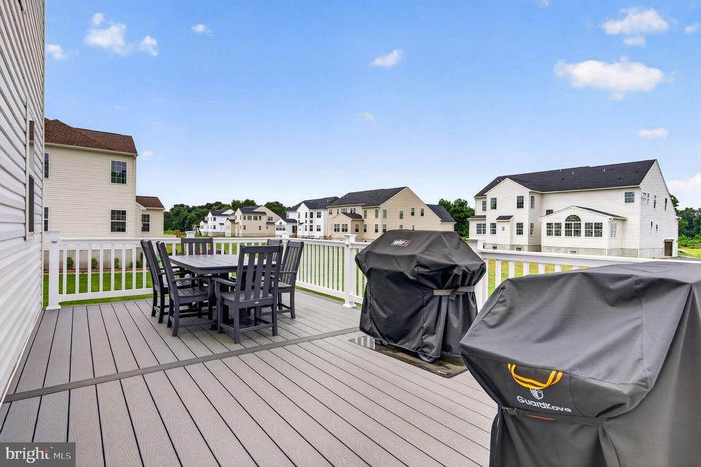 4 CHARLOTTE COURT